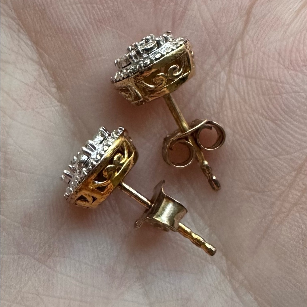 Authentic Effy Jewelry Two Tone Sterling silver & Gold Diamond Stud Earrings - Picture 3 of 8
